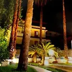Palazzo Sciacca Bed and Breakfast 3*