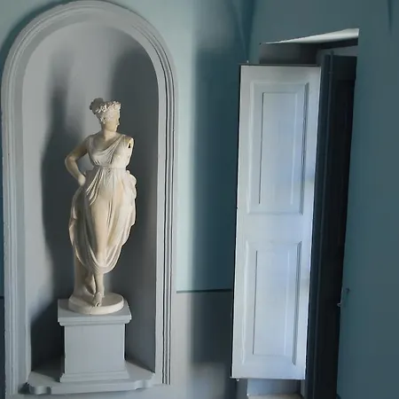 Palazzo Sciacca Bed and Breakfast